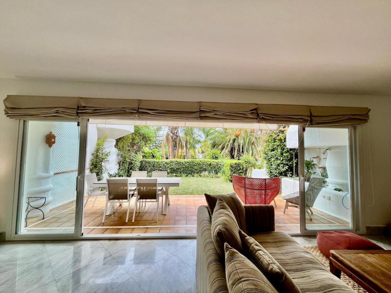 Сasa de vacaciones Cozy Townhouse With Sea View *